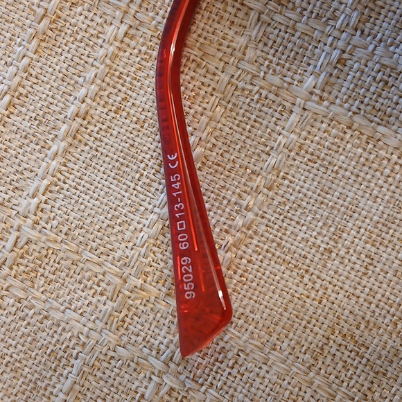 🤯2/$15 Dainty Light Pink Sunglasses - Picture 8 of 10